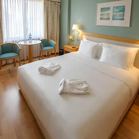 Отель Sana Metropolitan 4*