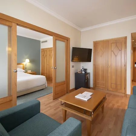 Отель Sana Metropolitan 4*