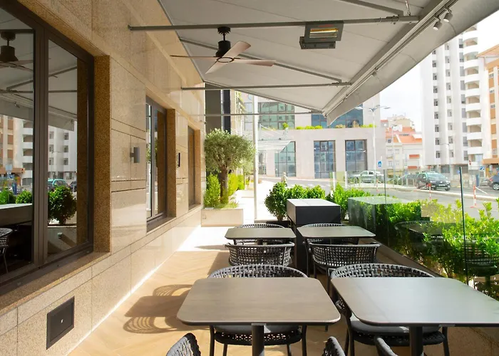 サナ メトロポリタン